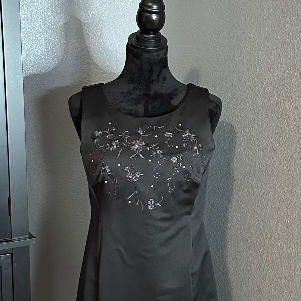 Rabbit Rabbit Rabbit Designs Petite 8P Black Dress Embroidered Sheath Formal - Picture 2 of 8